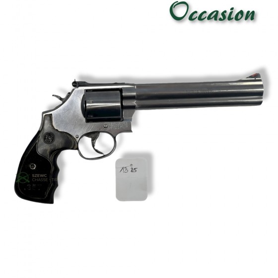 SMITH & WESSON Revolver "686" 38-357, 6 pouces, inox, occasion.